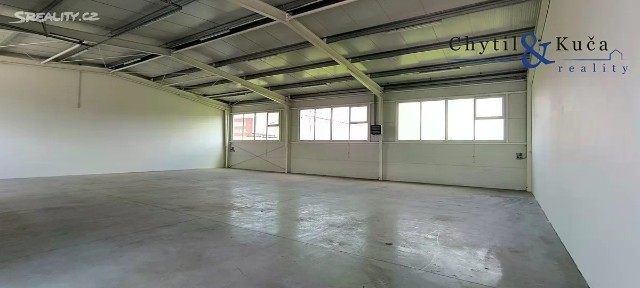 Pronájem výrobní haly, prostoru 320 m²