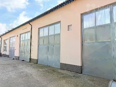 Pronájem výrobní haly, prostoru 445 m²
