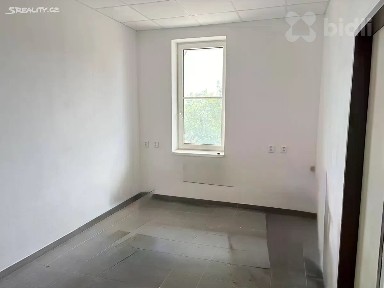 Pronájem kanceláře 100 m²