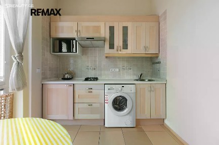 Prodej bytu 1+1 40 m² Vítězná, Karlovy Vary - Drahovice