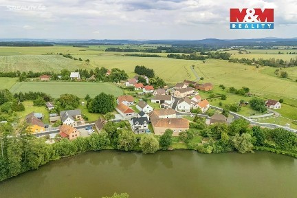 Prodej rodinného domu 144 m², pozemek 925 m²