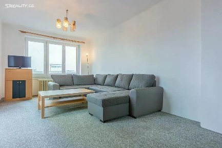 Pronájem bytu 2+1 54 m² Poděbradská, Praha - Hloubětín