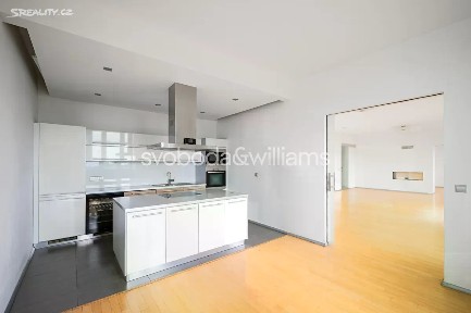 Pronájem bytu 5+1 204 m² Chopinova, Praha - Vinohrady