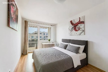 Prodej bytu 3+kk 99 m² Zvěřinova, Praha - Strašnice
