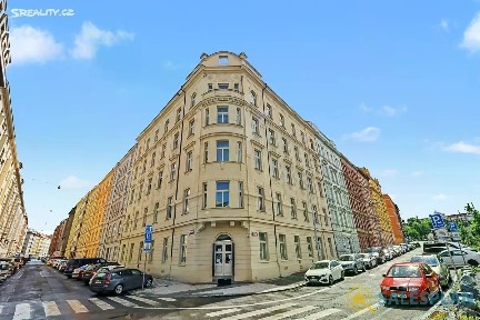 Prodej bytu 2+kk 46 m² Strojnická, Praha - Holešovice