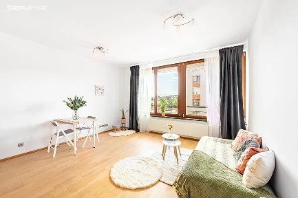 Prodej bytu 1+kk 31 m² V Háji, Praha - Holešovice