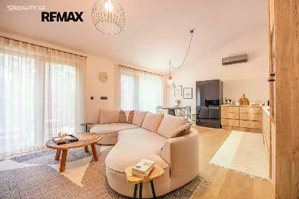Prodej bytu 4+kk 120 m² Pod rybníčkem, Praha - Suchdol