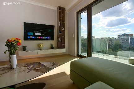 Prodej bytu 2+kk 56 m² V Třešňovce, Praha - Hrdlořezy