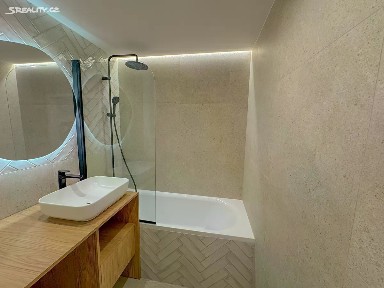 Prodej bytu 3+kk 70 m² Jablonecká, Praha - Prosek