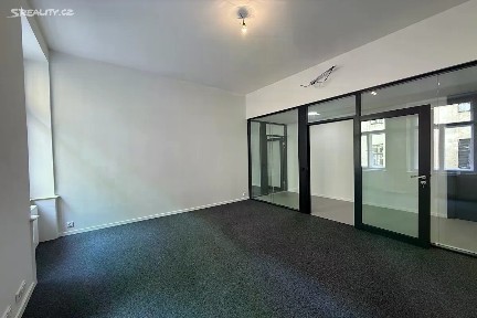 Pronájem kanceláře 190 m² Lazarská, Praha - Nové Město