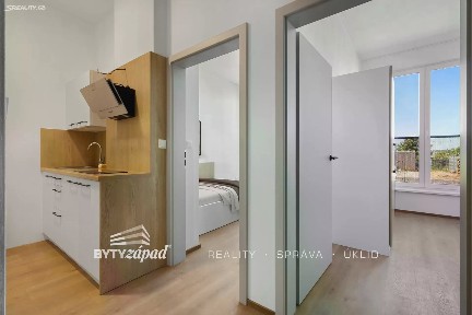 Pronájem bytu 2+kk 33 m²