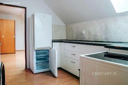 Pronájem bytu 3+1 83 m² Ledčice