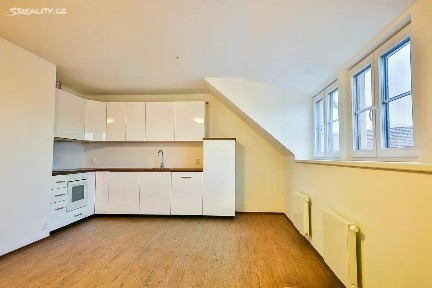 Pronájem bytu 2+kk 58 m² Velvarská, Horoměřice