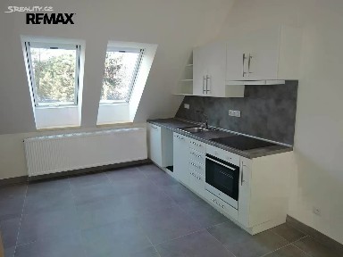 Pronájem bytu 2+kk 76 m² Maroldova, Kladno
