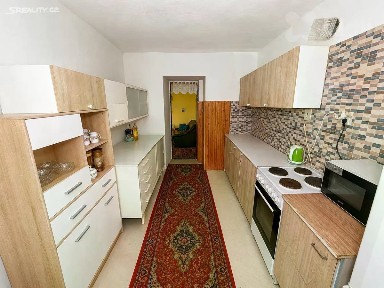 Prodej rodinného domu 150 m², pozemek 7508 m²