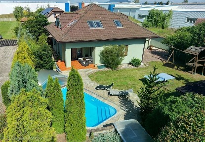 Bělá pod Bezdězem, Mladá Boleslav, Tréglova