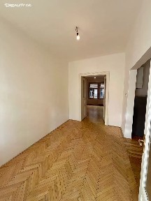 Pronájem bytu 2+1 70 m² Dukelských hrdinů, Praha - Holešovice