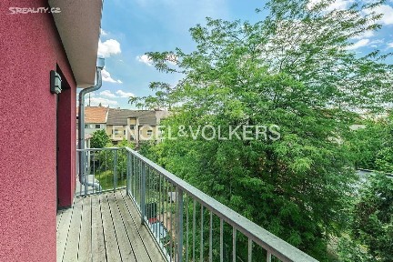 Pronájem bytu 3+kk 93 m² Na Vinici, Praha - Strašnice