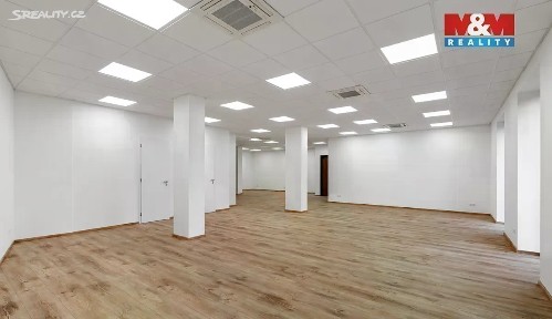 Prodej kanceláře 139 m²