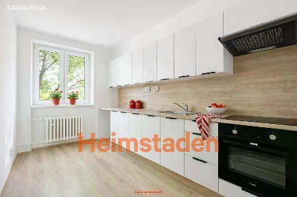 Pronájem bytu 2+1 55 m² 17. listopadu, Ostrava - Poruba