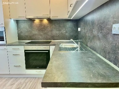 Pronájem bytu 1+1 40 m² Lýskova, Brno - Bystrc