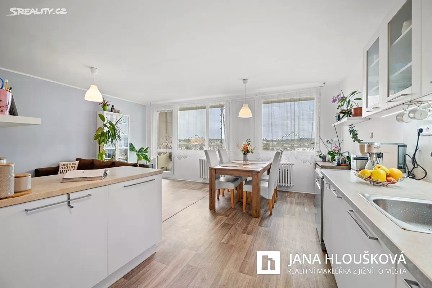 Prodej bytu 3+kk 68 m² Kutilova, Praha - Modřany