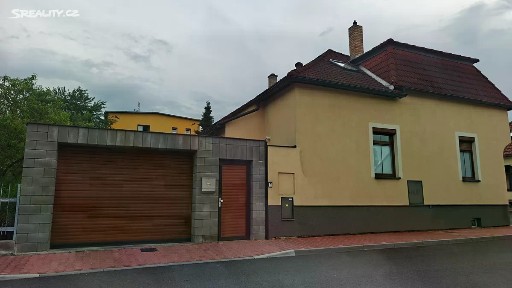 Prodej rodinného domu 247 m², pozemek 251 m²