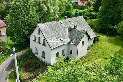 Prodej rodinného domu 160 m², pozemek 944 m²