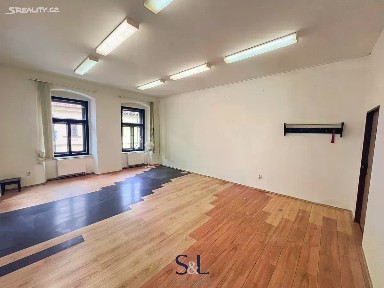 Pronájem kanceláře 33 m² Berkova, Česká Lípa