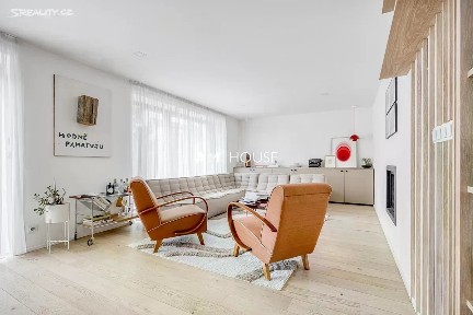 Pronájem rodinného domu 220 m², pozemek 270 m² Návazná, Praha - Suchdol
