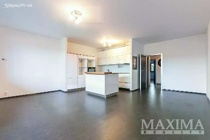Prodej bytu 3+kk 78 m² Na Návsi, Praha - Dolní Měcholupy