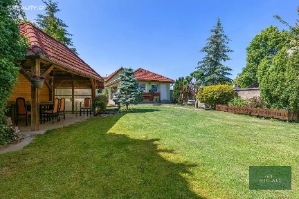 Prodej rodinného domu 200 m², pozemek 1164 m²