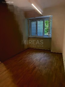Pronájem kanceláře 31 m² Hradecká, Praha - Vinohrady