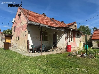 Krásný Dvůr, Louny, Chotěbudice