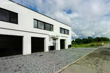 Zlín, Prštné, Sýkory II