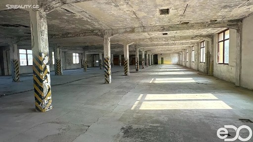 Pronájem skladového prostoru 1706 m²