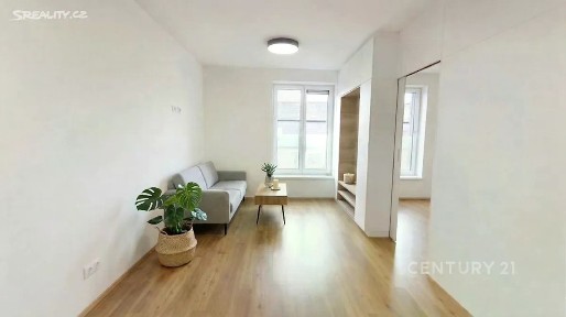 Pronájem bytu 2+kk 33 m² Šatovská, Znojmo - Oblekovice