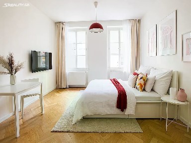 Prodej bytu 1+kk 30 m² Soukenická, Praha - Nové Město