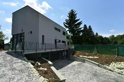 Pronájem bytu 3+kk 80 m² Dieselova, Praha - Petrovice