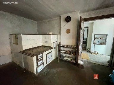 Prodej rodinného domu 200 m², pozemek 1975 m²