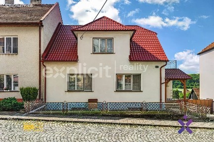 Prodej rodinného domu 122 m², pozemek 1312 m²