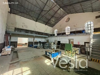Prodej komerční nemovitosti 13400 m² Tovární, Velké Březno