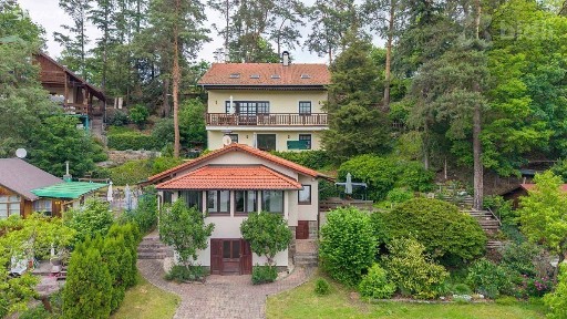 Prodej činžovního domu 319 m²