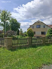 Prodej rodinného domu 322 m², pozemek 956 m²