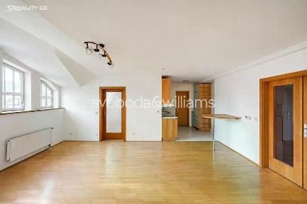 Prodej bytu 3+kk 86 m² Ruská, Praha - Vršovice