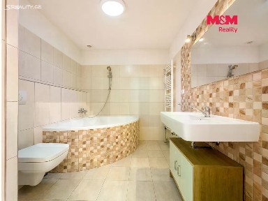 Prodej bytu 3+kk 75 m² Polní, Veleň - Mírovice