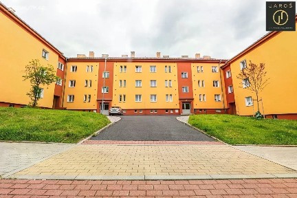 Prodej bytu 3+1 72 m² Borecká, Ostrov