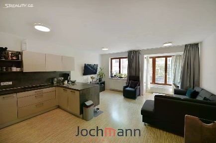 Pronájem bytu 2+kk 64 m²