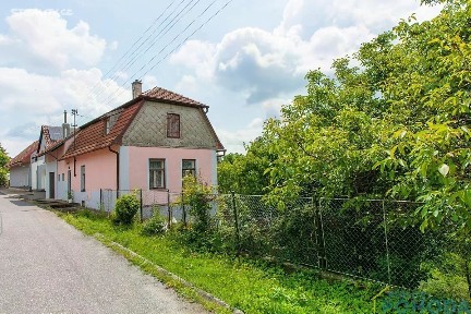 Prodej rodinného domu 120 m², pozemek 705 m²