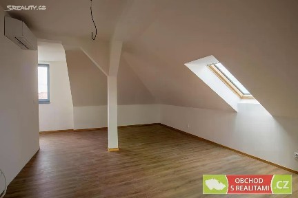 Pronájem bytu 1+kk 63 m² 17. listopadu, Říčany